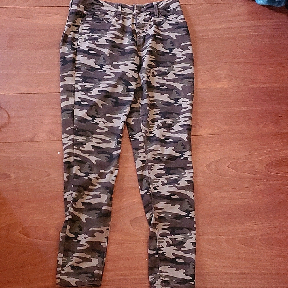 Camo jeans